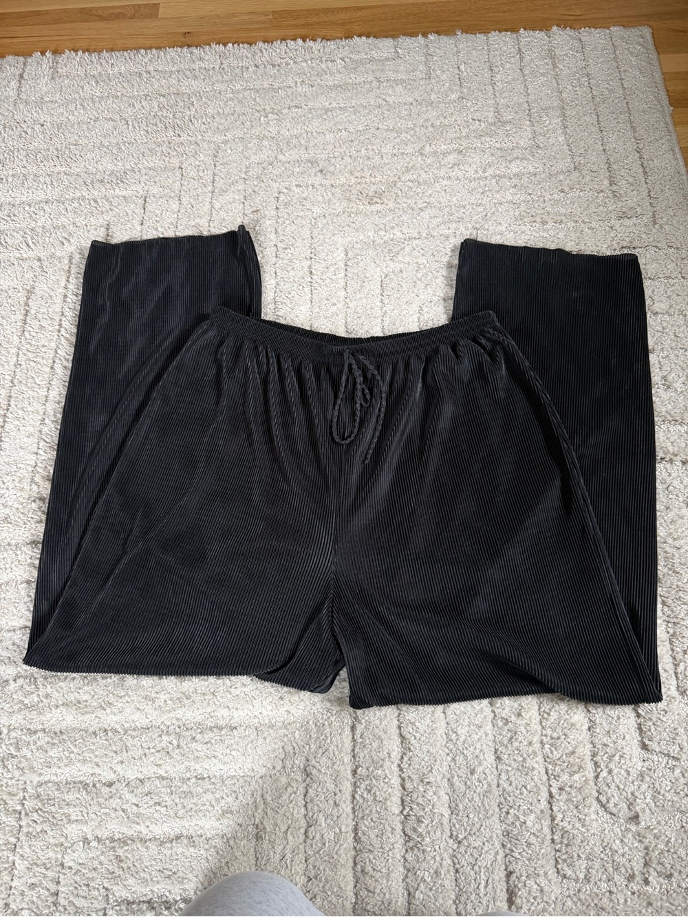 Women's Black Ribbed Drawstring Joggers